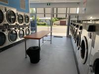 Speedy Laundromat