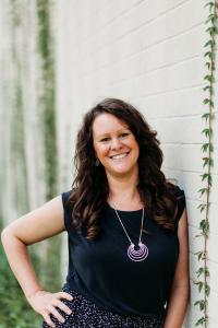 Elena Bishop owns her Private Practice in Arana Hills specialising in supporting our beautiful mums. When Mothers feel safe and supported, the whole family benefits.