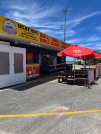 Jacobs Well Boat Hire