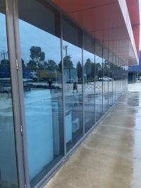 Commercial Window Cleaning
Eave Decobbing